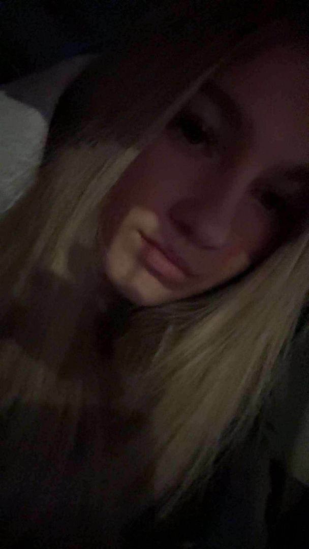 Zabawimy sie na zywo na kamerce? a moze jakies spotkanko badz materialy??  - Zdjęcie 1