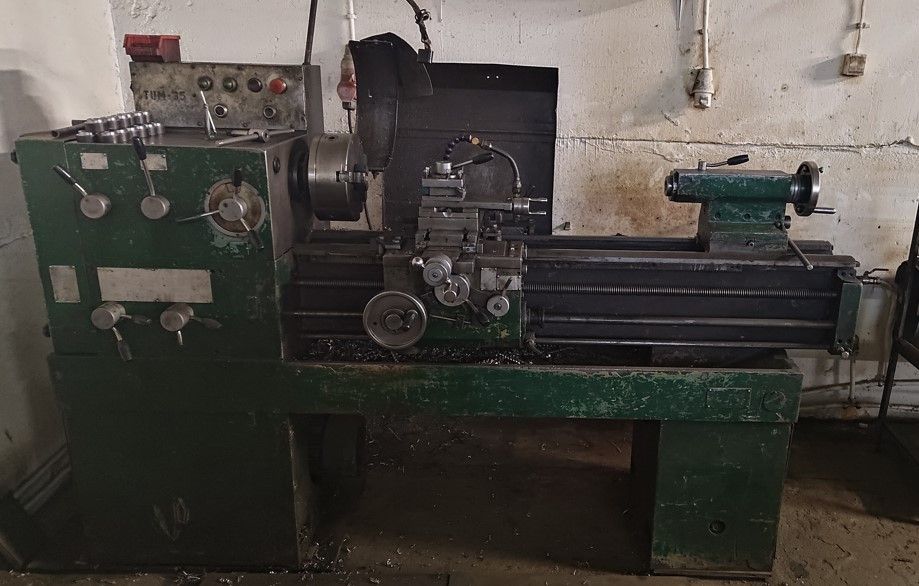 Tokarka uniwersalna TUM 35 – Polska Produkcja Toruń - Zdjęcie 1