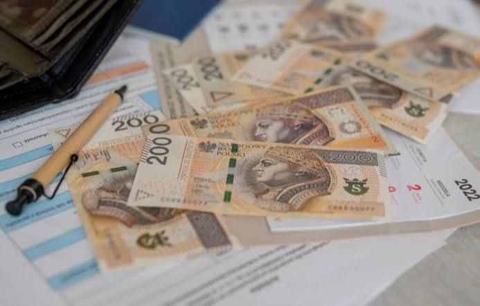 Pożyczka dla osób zadłużonych, bez BAZ Toruń - Zdjęcie 1